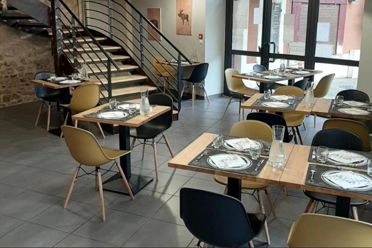 Auberge Du Vernet - Le Pin Solitaire Hotell L'Estrade Exteriör bild